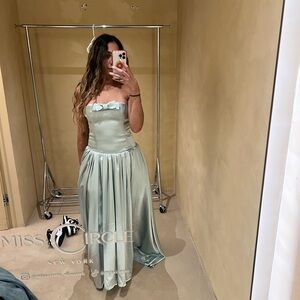 Miss Circle Strapless Satin Gown - Mint Green